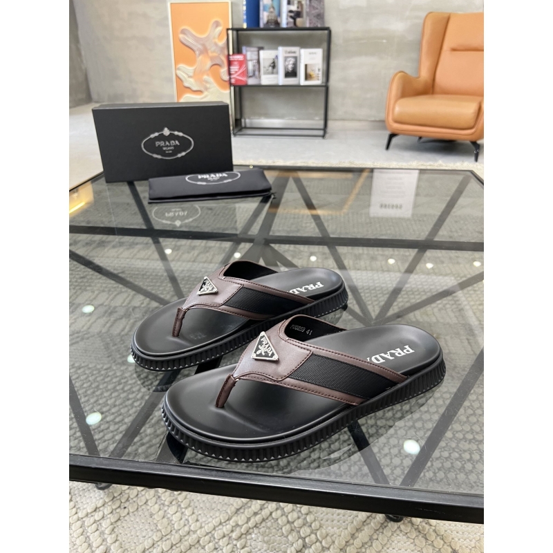 Pra*a slippers